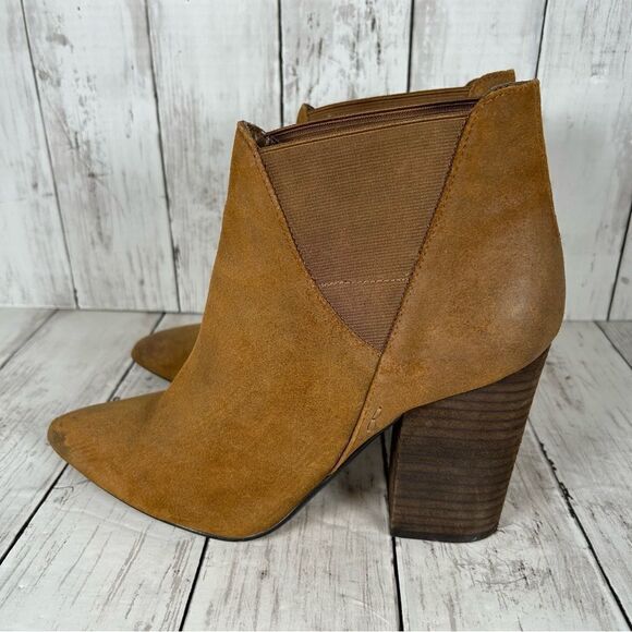 CROWN VINTAGE Magnolia Dark Natural Distressed Suede Elastic Ankle Boot 10 - Picture 10 of 11